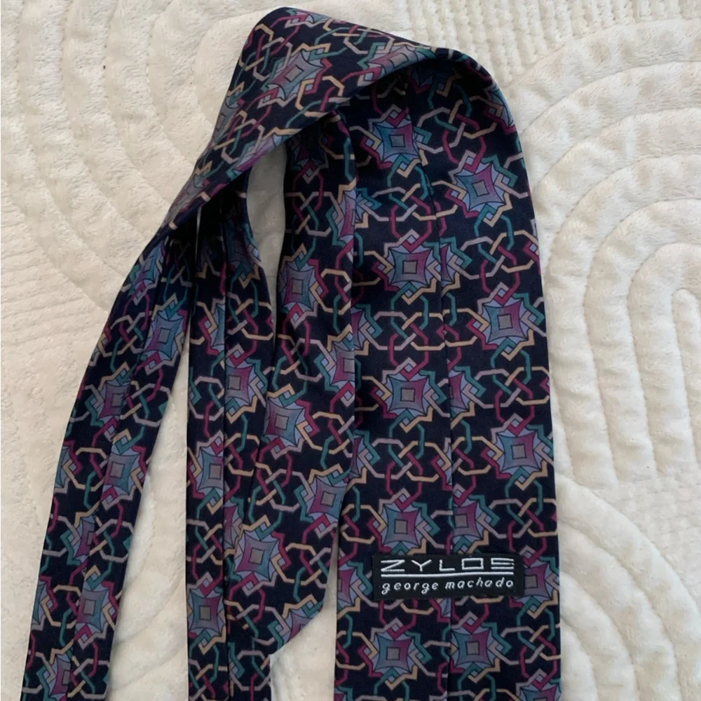 Zylos George Machado Italian Silk Navy Blue Patterned Tie